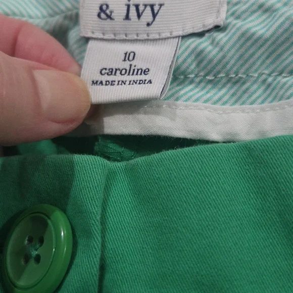 Brighten Up Your Spring/summer Wardrobe With 3 Pretty Size 10 Shorts Crown & Ivy - Picture 4 of 13